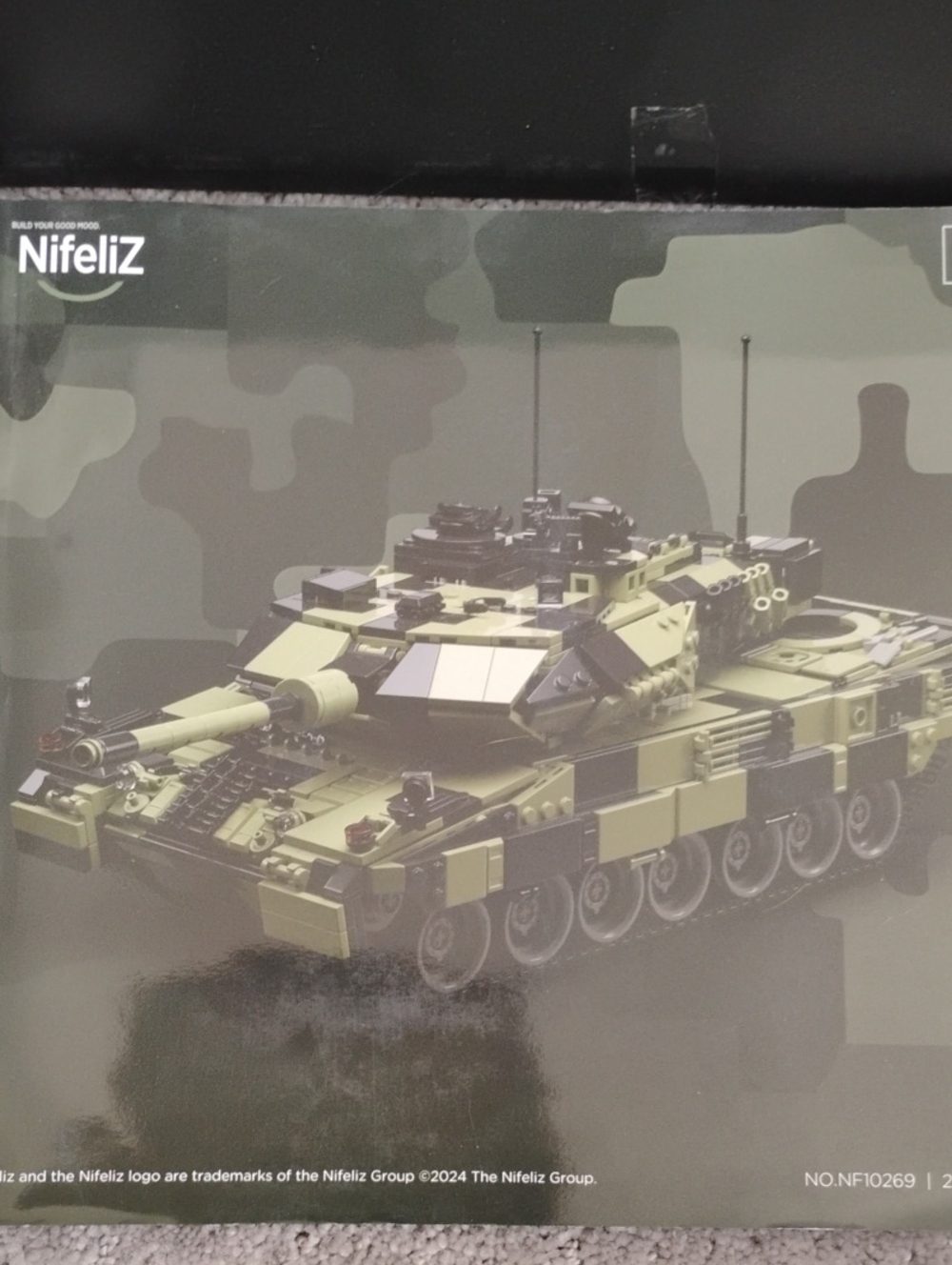 Green Military Tank Building Set - Camouflage Blocks. Nifeliz A7 Leopard 2